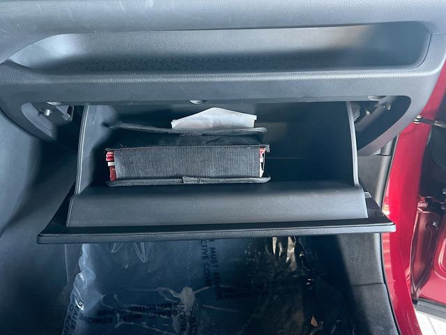 Used 2022 Toyota RAV4 XLE image 30