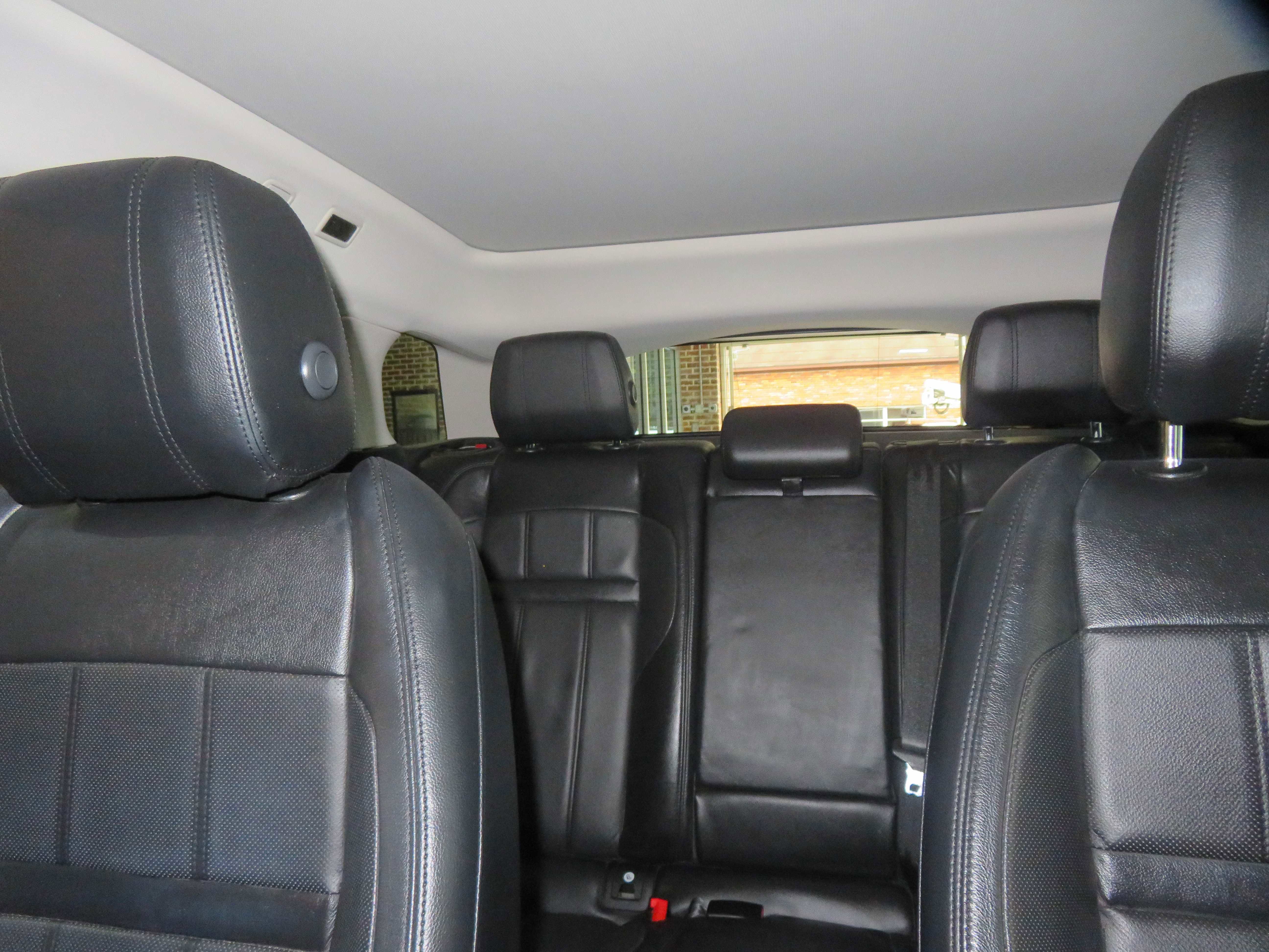 Used 2020 Land Rover Range Rover Evoque S image 44