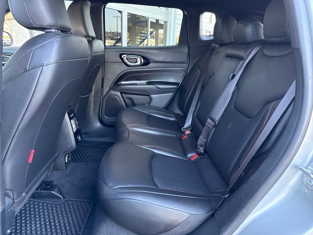 Used 2025 Jeep Compass Trailhawk AWD/4WD image 24