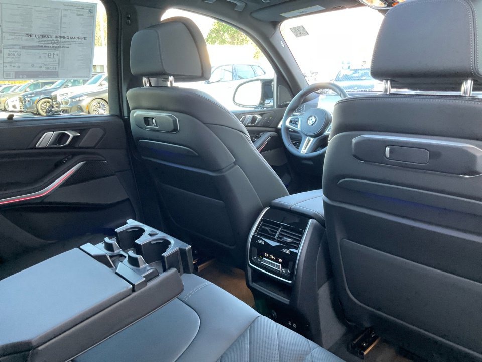 New 2026 BMW X5 M60i image 29