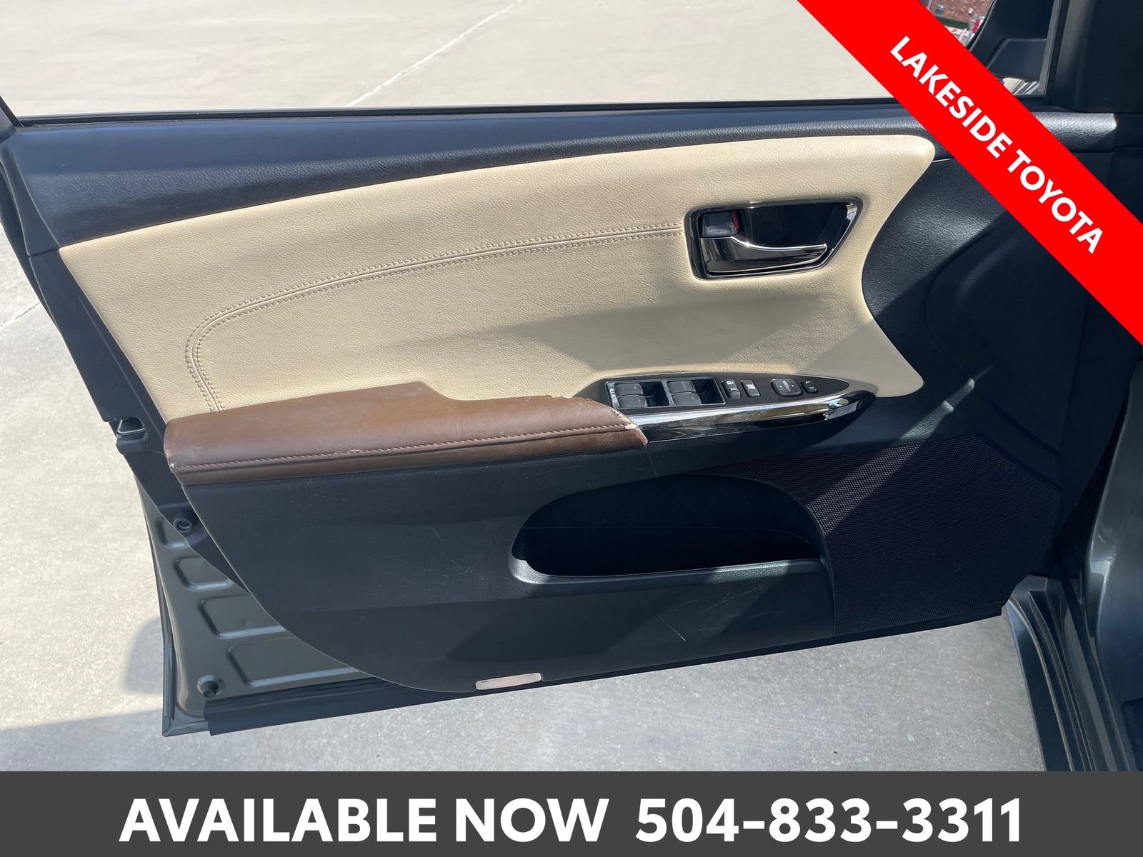 Used 2014 Toyota Avalon XLE FWD image 22