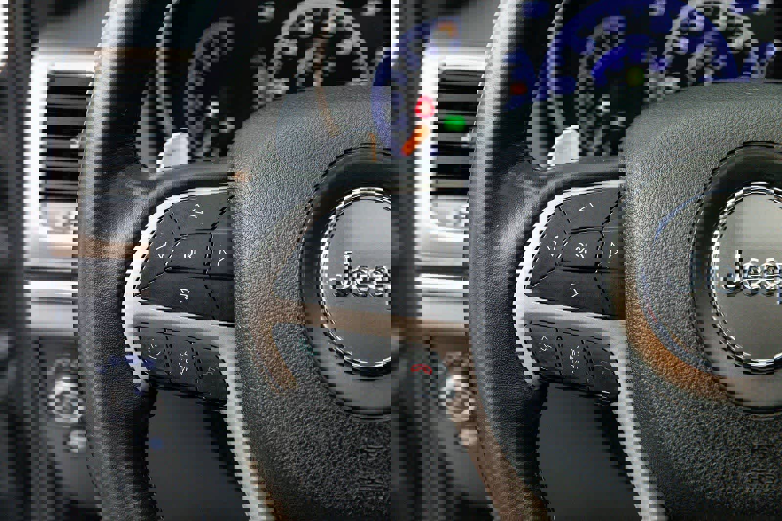 Used 2016 Jeep Grand Cherokee Limited 75th Anniversary image 30