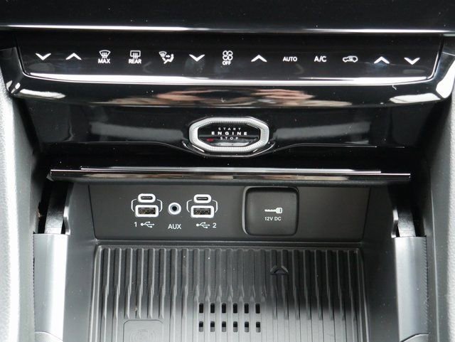 New 2026 Jeep Grand Cherokee Altitude AWD/4WD image 18
