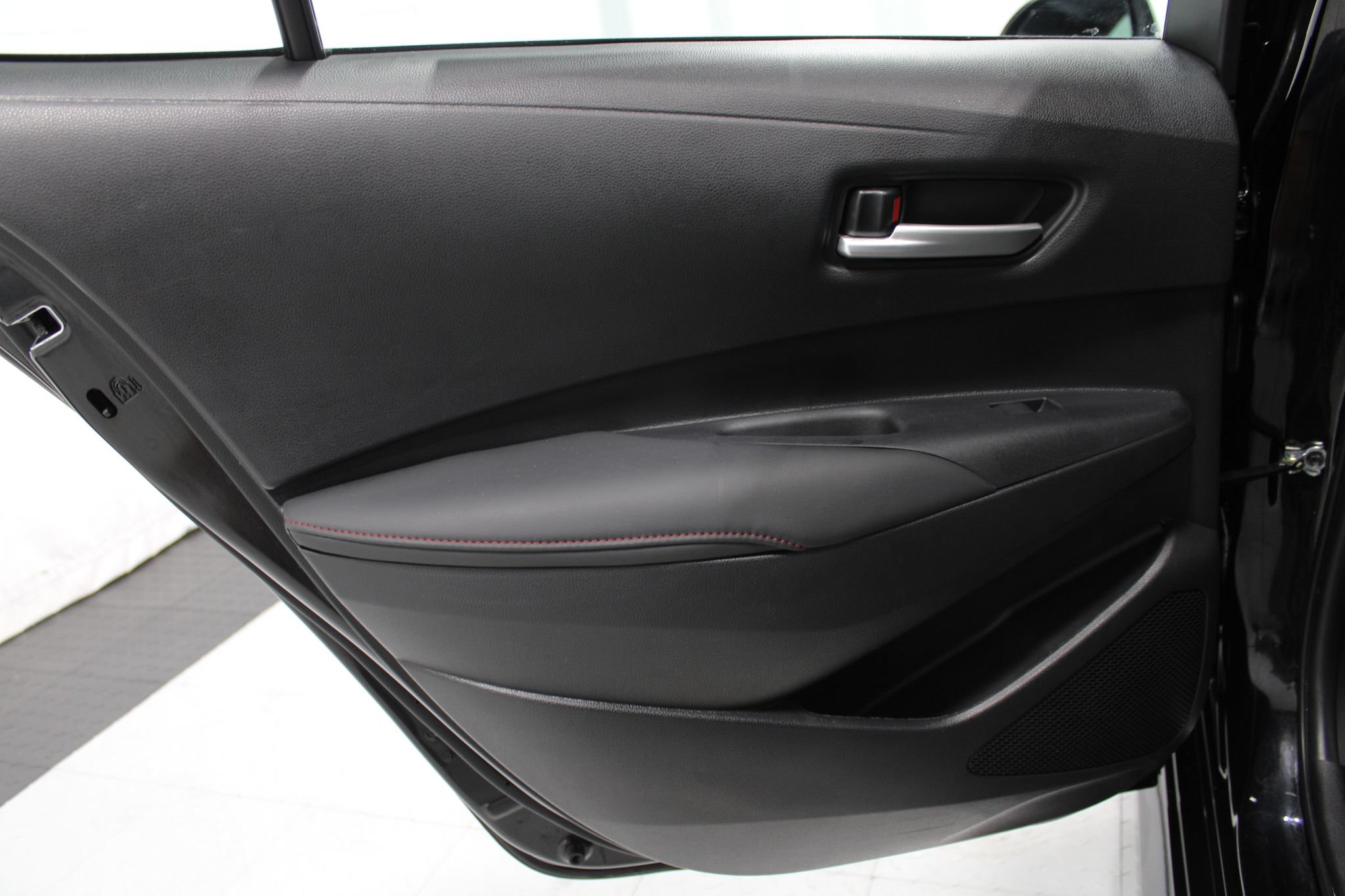 Used 2024 Toyota Corolla SE FWD image 15