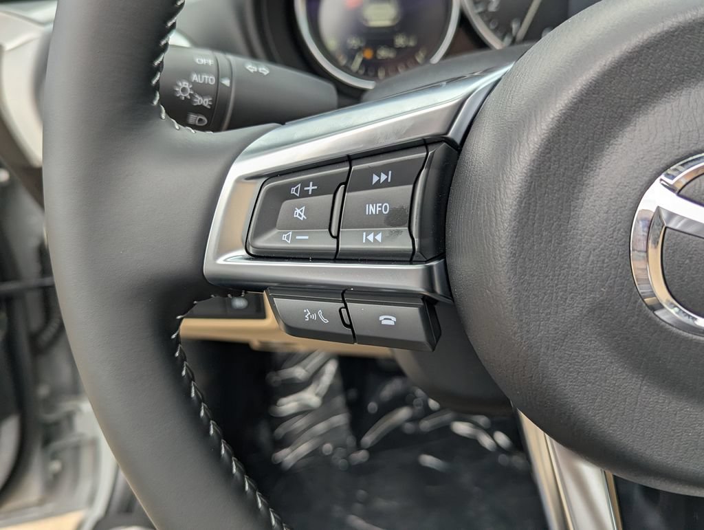 New 2026 MAZDA MX-5 Miata RF Grand Touring RWD image 12