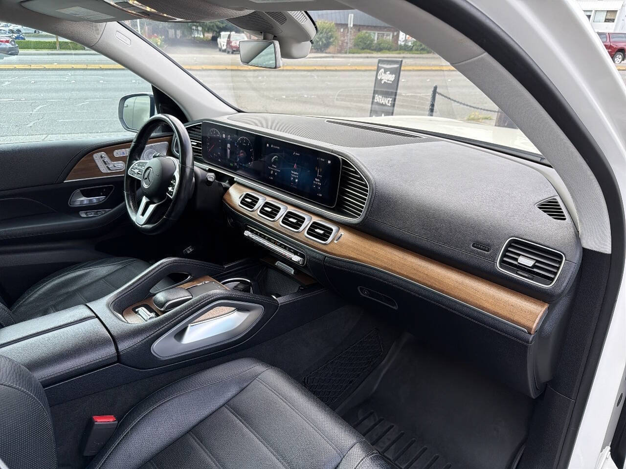 Used 2020 Mercedes-Benz GLS 580 4MATIC image 24