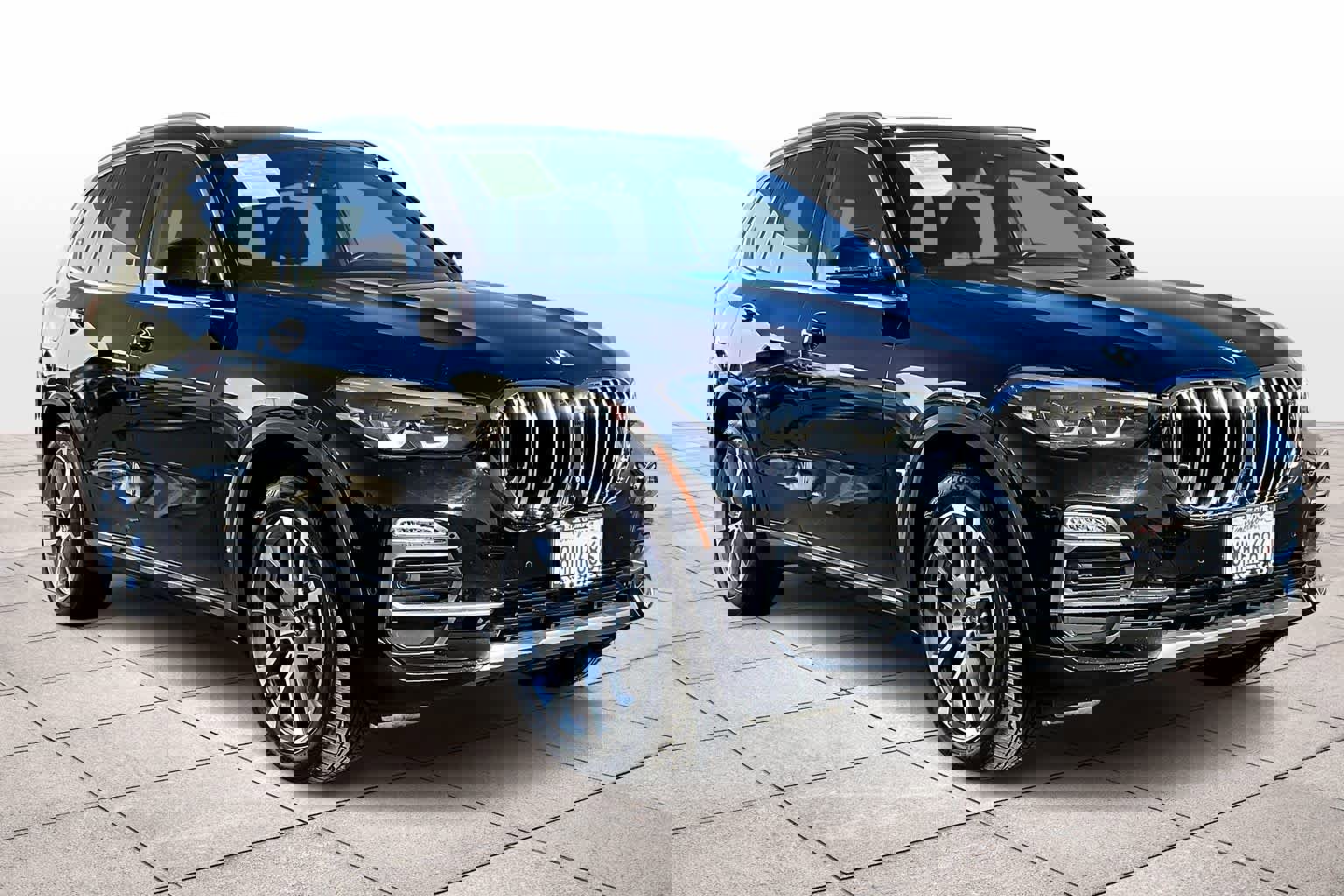 Used 2020 BMW X5 xDrive40i w/ Premium Package image 2