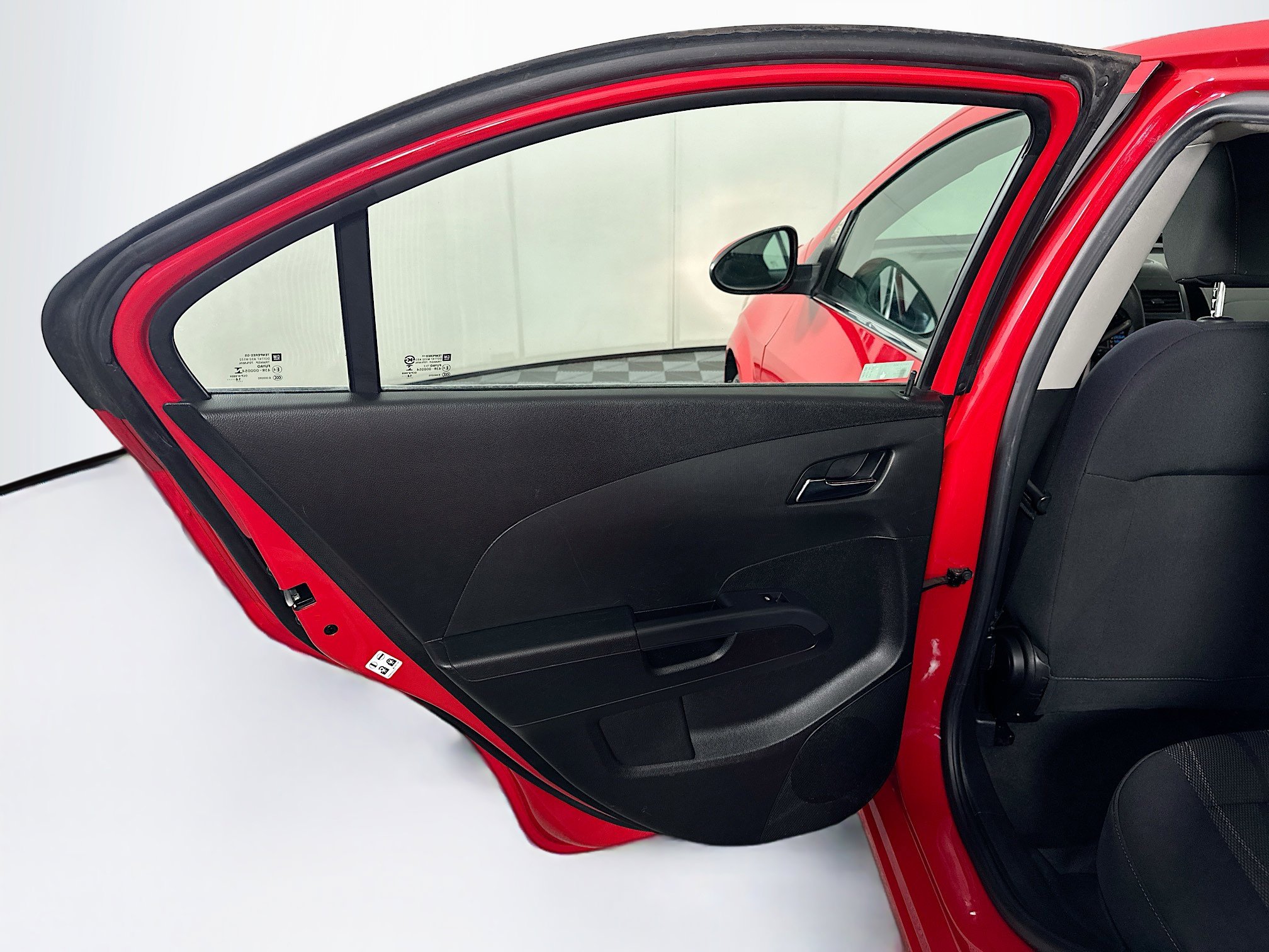 Used 2015 Chevrolet Sonic LT image 23