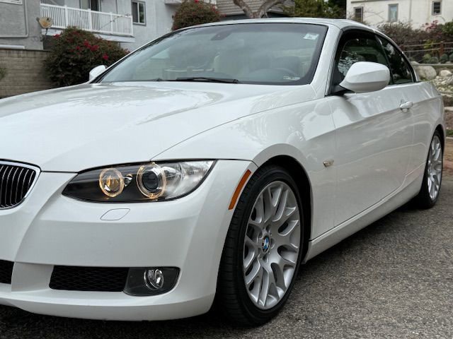 Used 2010 BMW 328i Convertible w/ Premium Pkg image 14