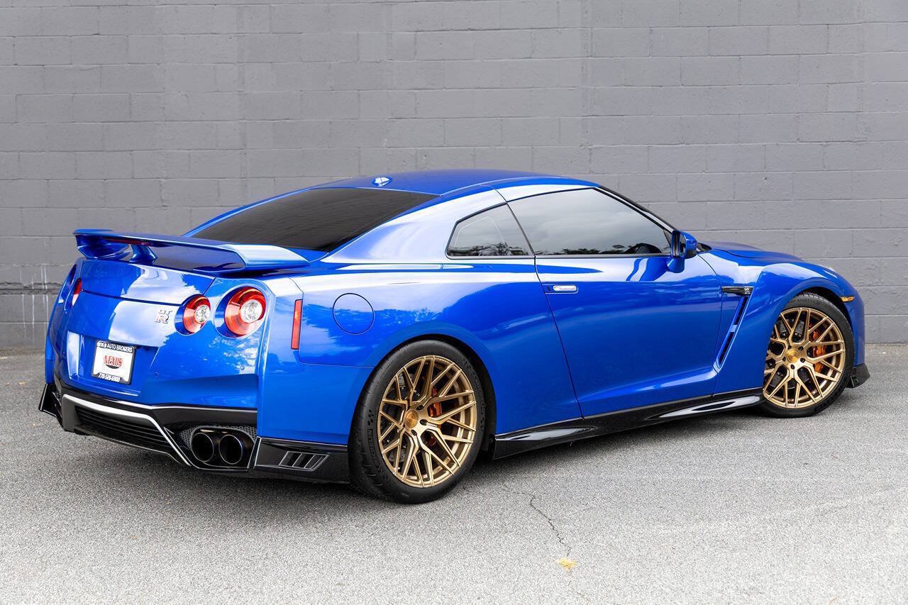 Used 2020 Nissan GT-R Premium AWD/4WD image 13