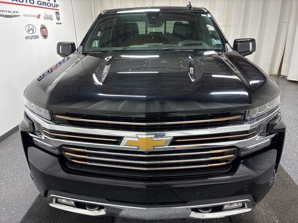 Used 2021 Chevrolet Silverado 1500 High Country w/ Technology Package image 2