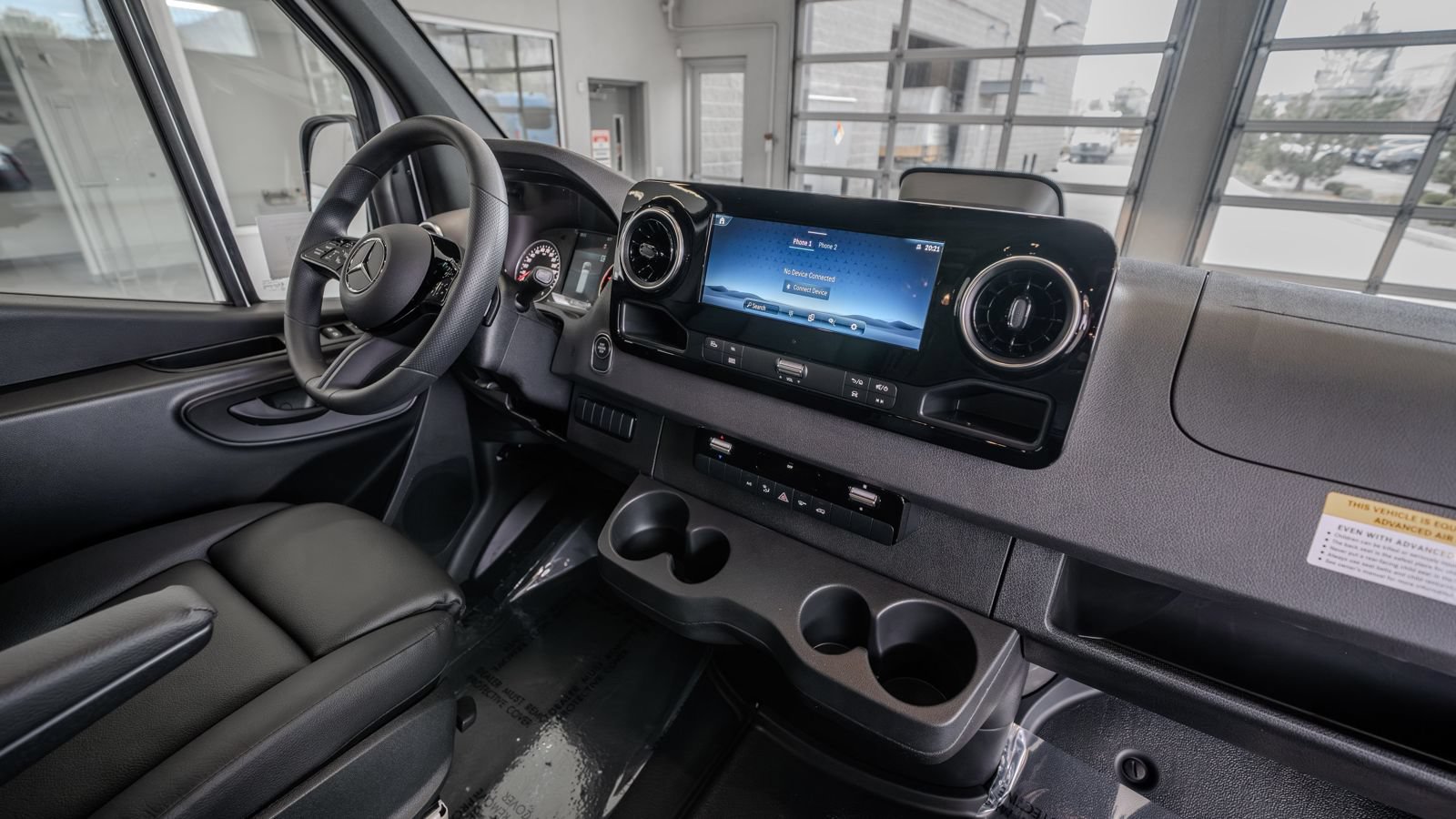 Used 2025 Mercedes-Benz Sprinter 2500 image 17