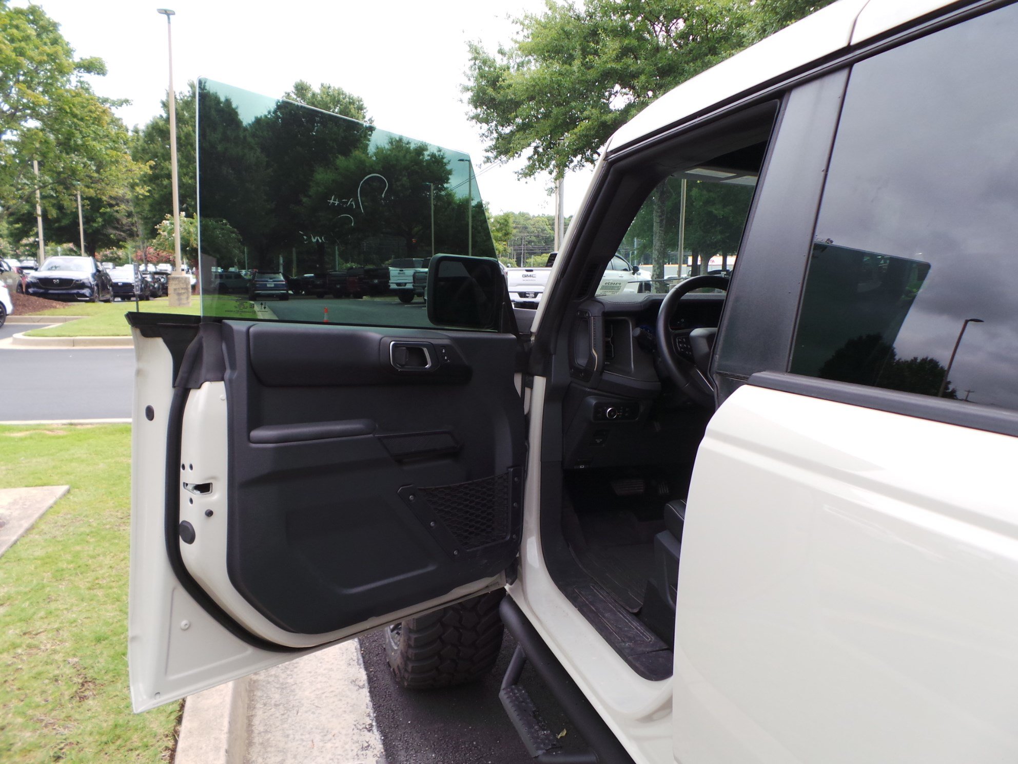 Used 2025 Ford Bronco Badlands AWD/4WD image 29