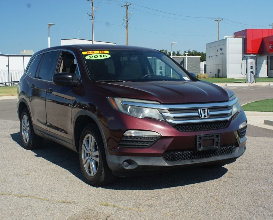 Used 2016 Honda Pilot LX image 2