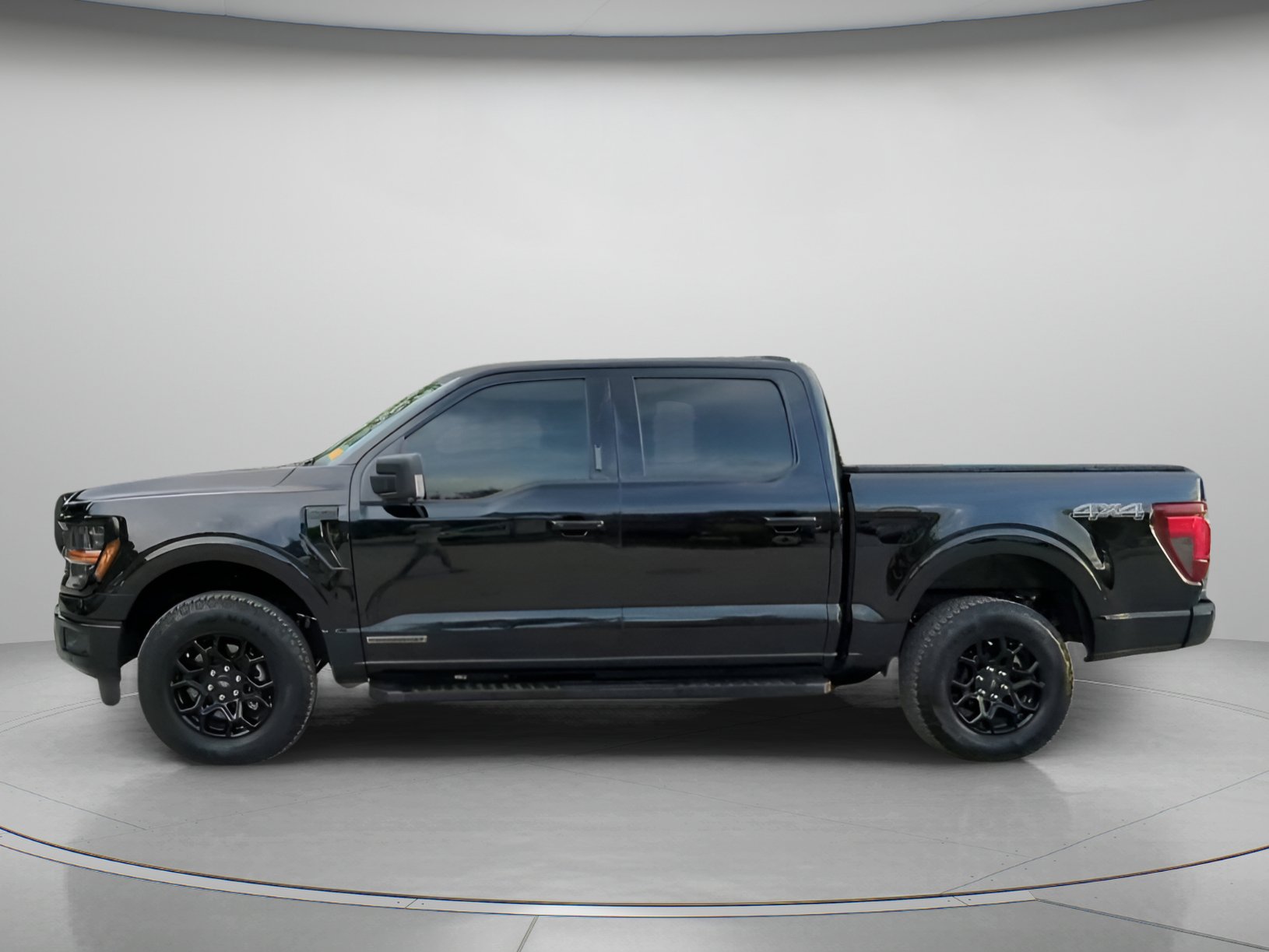Used 2024 Ford F150 XLT w/ Equipment Group 302A MID AWD/4WD image 16