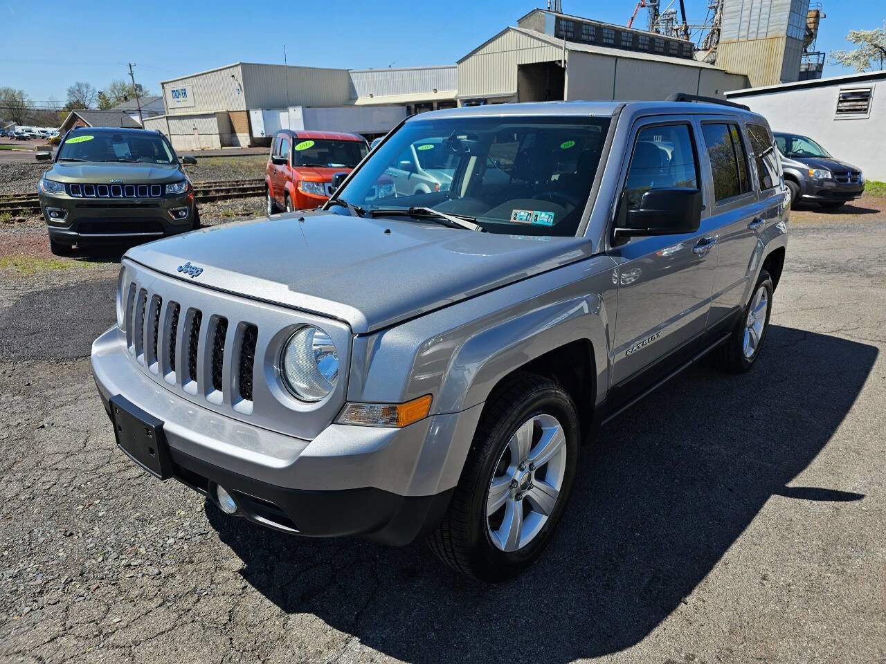 Used 2016 Jeep Patriot Sport w/ Power Value Group image 1