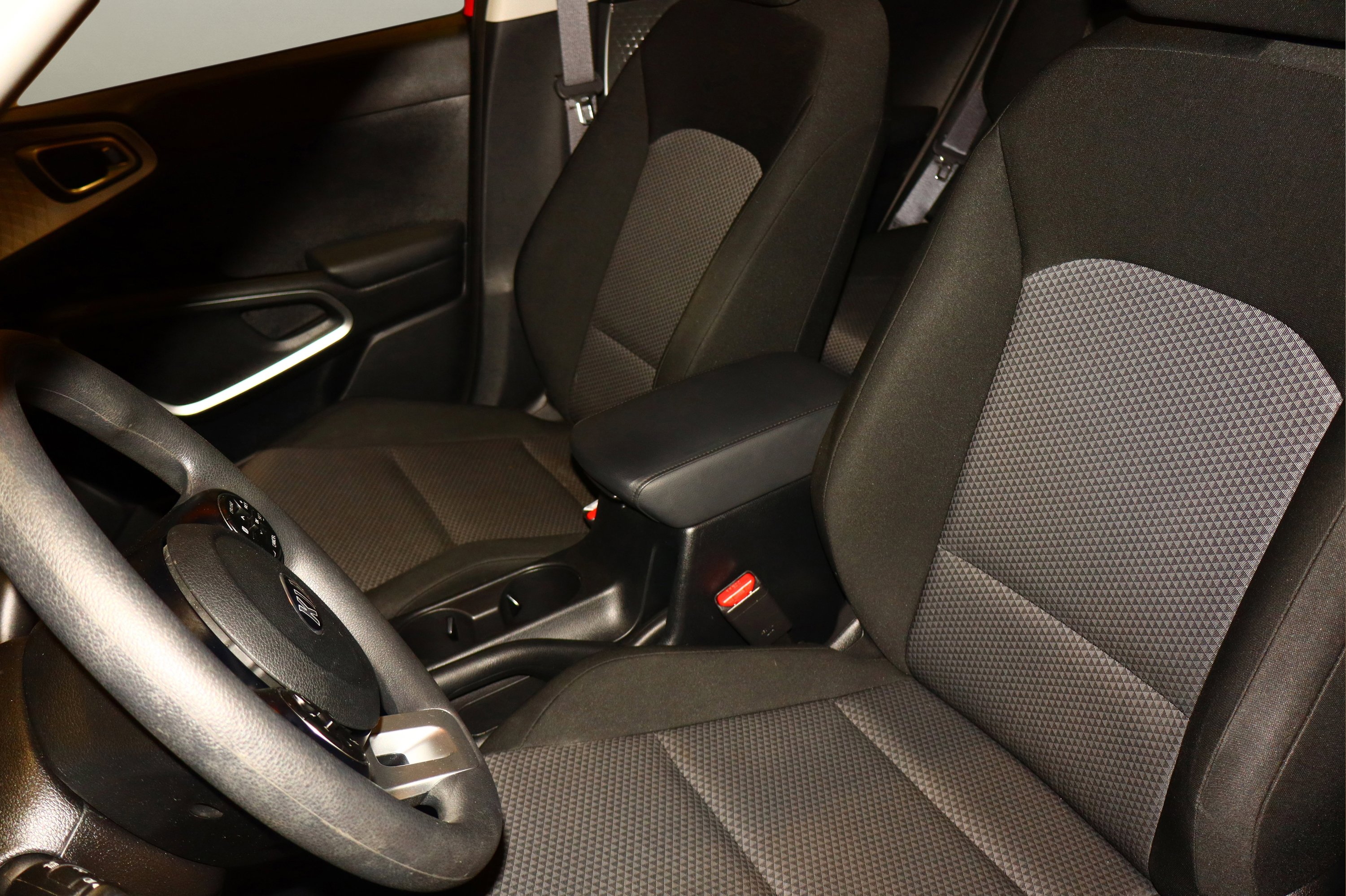 Used 2021 Kia Soul LX image 12