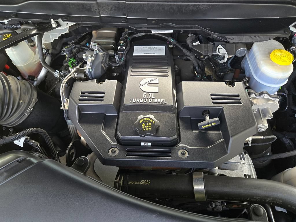 Used 2022 RAM 2500 Limited AWD/4WD image 35