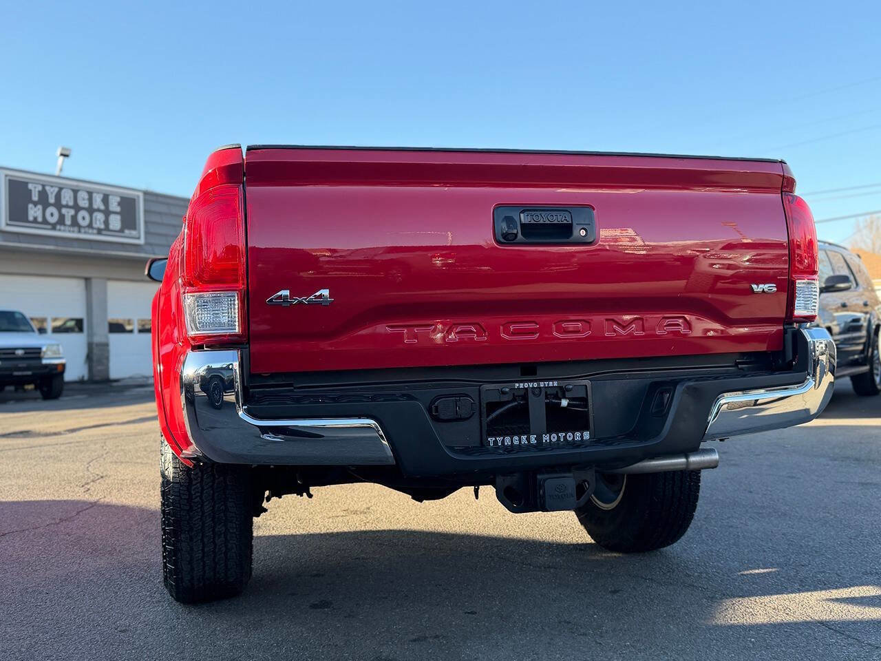 Used 2016 Toyota Tacoma TRD Sport image 66