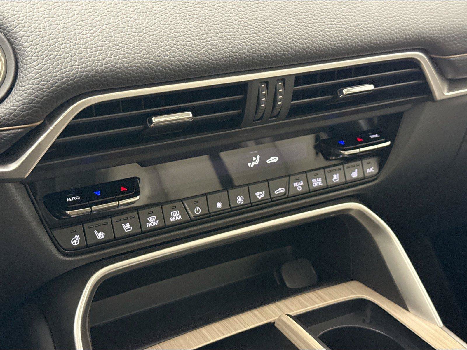 New 2026 MAZDA CX-90 Plug-In Hybrid w/ Preferred AWD/4WD image 25