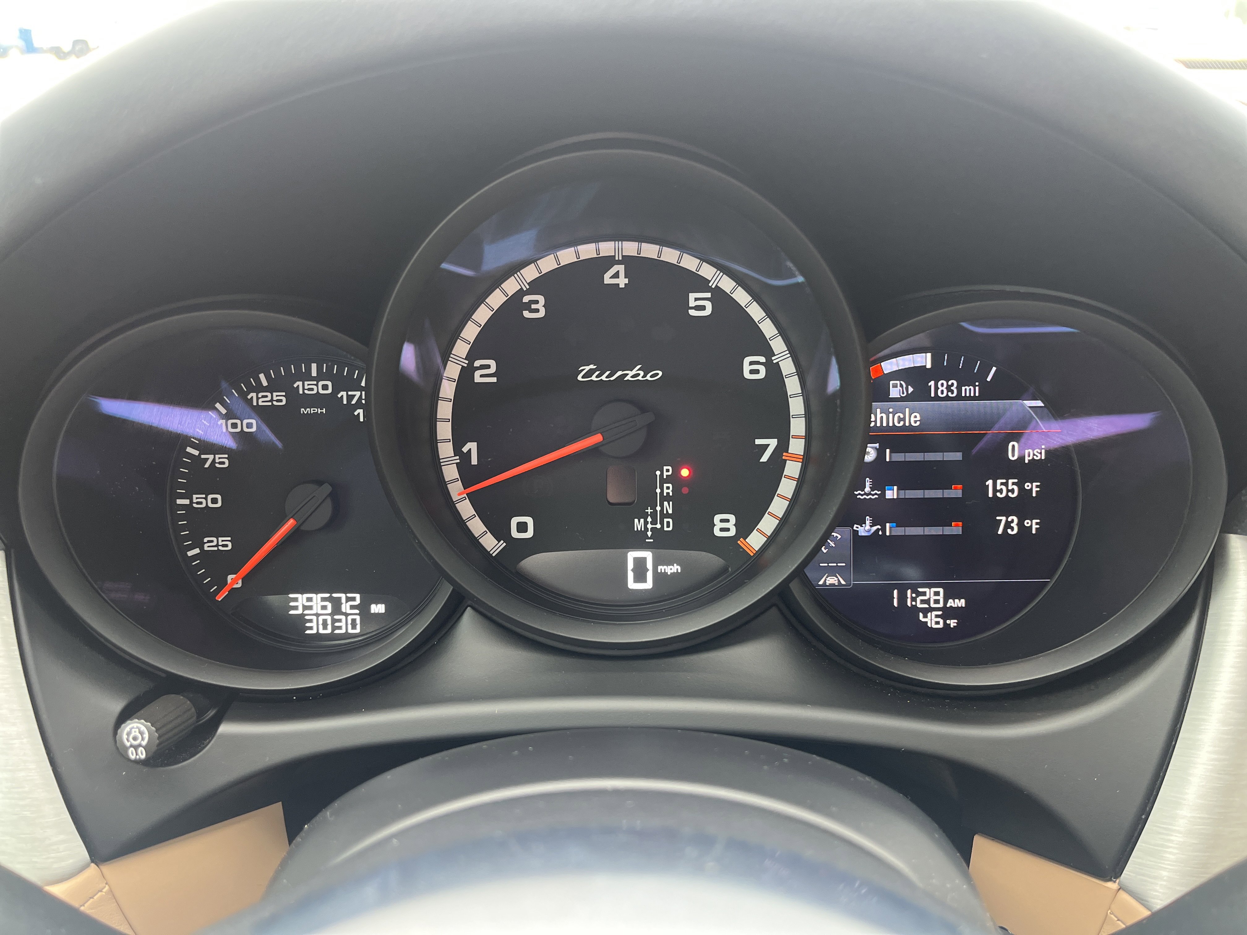 Used 2020 Porsche Macan Turbo image 25