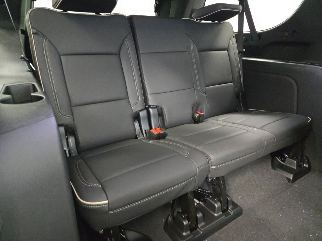 New 2026 GMC Yukon XL Elevation w/ Elevation Premium Package image 12