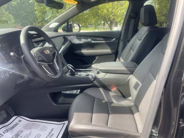 Used 2025 Cadillac XT5 Premium Luxury w/ Technology Package image 15