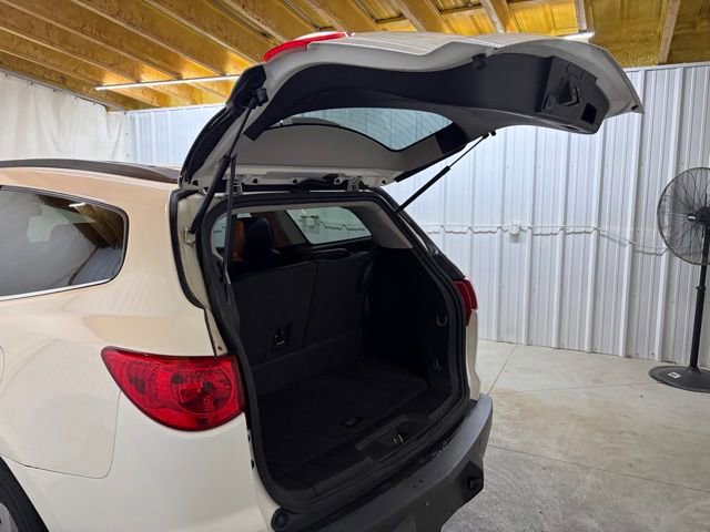 Used 2012 Chevrolet Traverse LT FWD image 10
