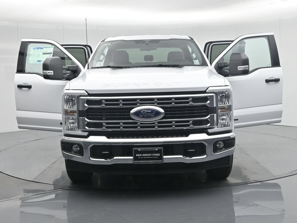 New 2026 Ford F350 XLT RWD image 31