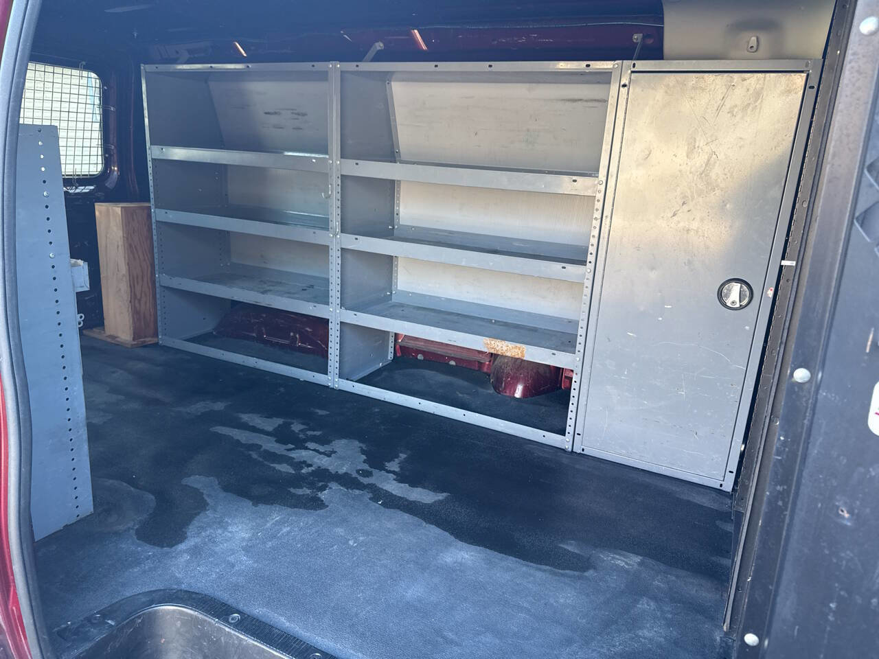 Used 2005 Ford E-250 and Econoline 250 image 12