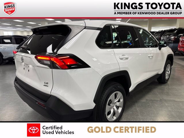 Used 2024 Toyota RAV4 LE AWD/4WD image 8