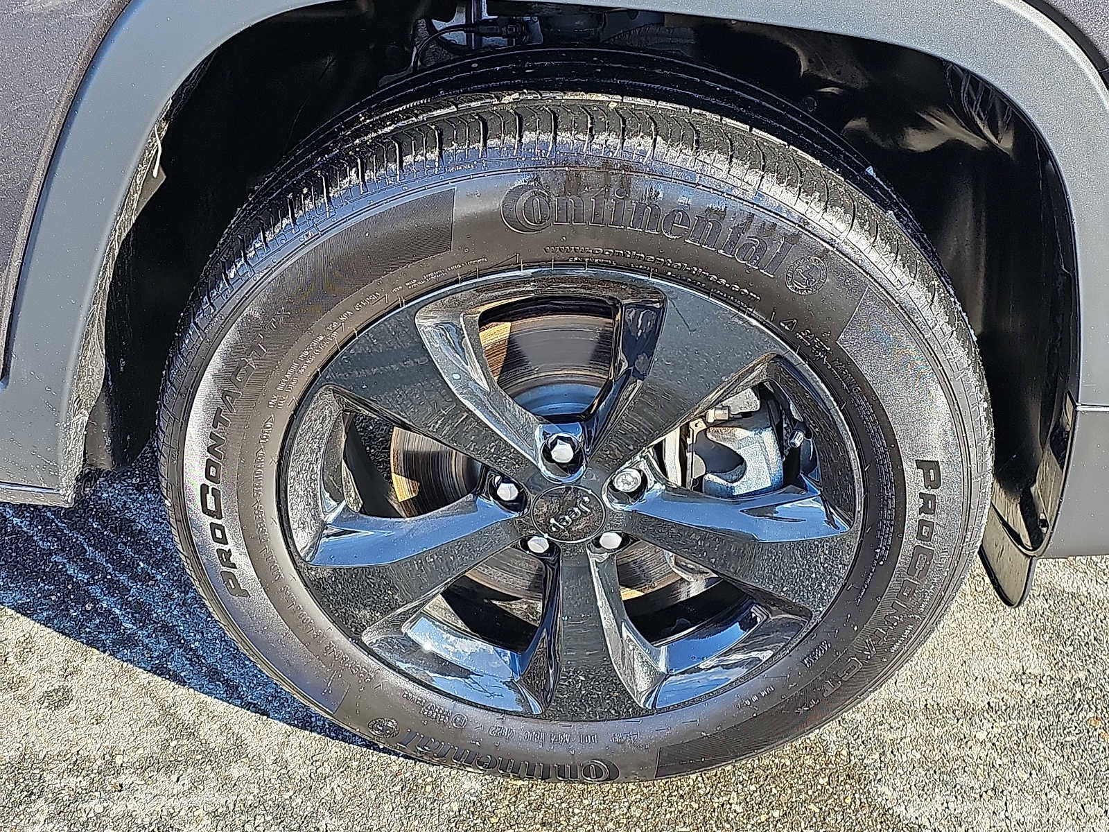 Used 2023 Jeep Cherokee Altitude Lux image 8