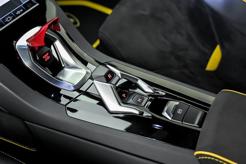 Used 2021 Lamborghini Huracan EVO RWD image 39