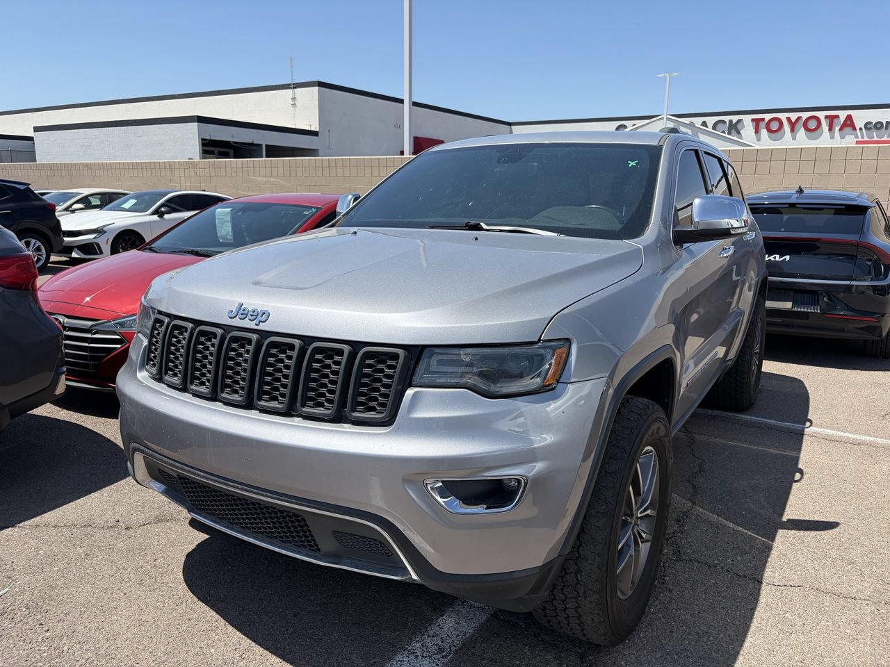 Used 2019 Jeep Grand Cherokee Limited w/ Luxury Group II RWD image 4