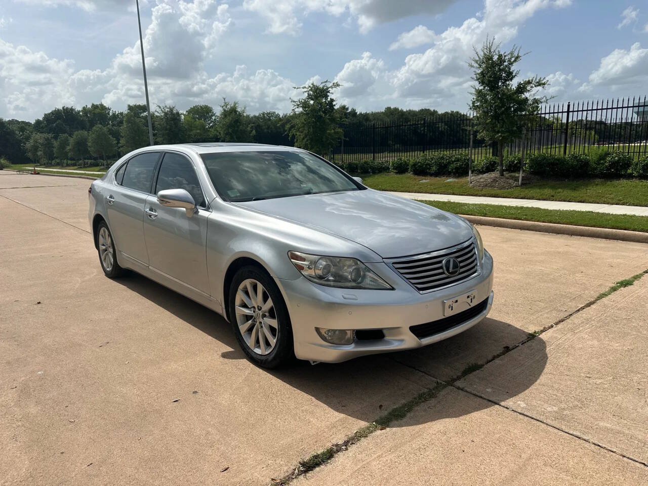Used 2011 Lexus LS 460 L w/ Rear Seat Upgrade Pkg AWD/4WD image 1