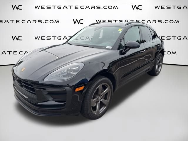 Used 2024 Porsche Macan Base image 1