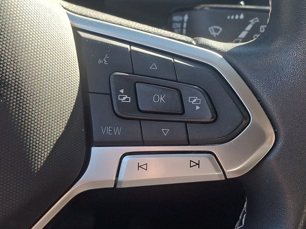 Used 2022 Volkswagen Tiguan SE image 21