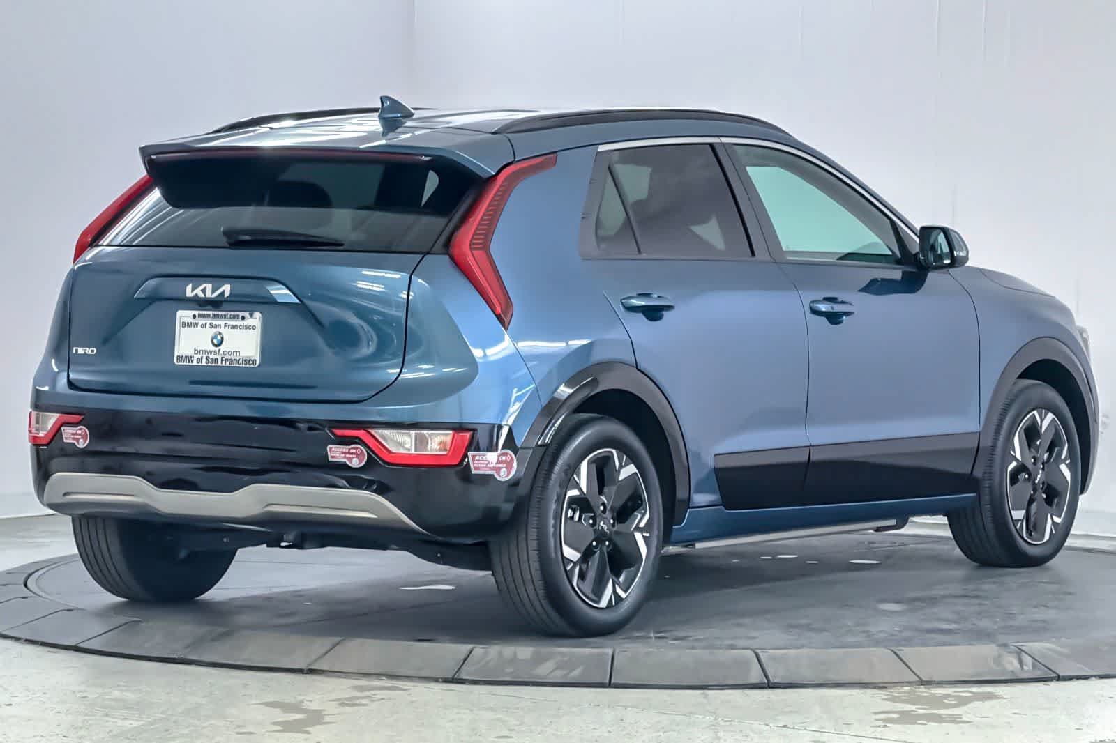 Used 2024 Kia Niro Wind FWD image 2