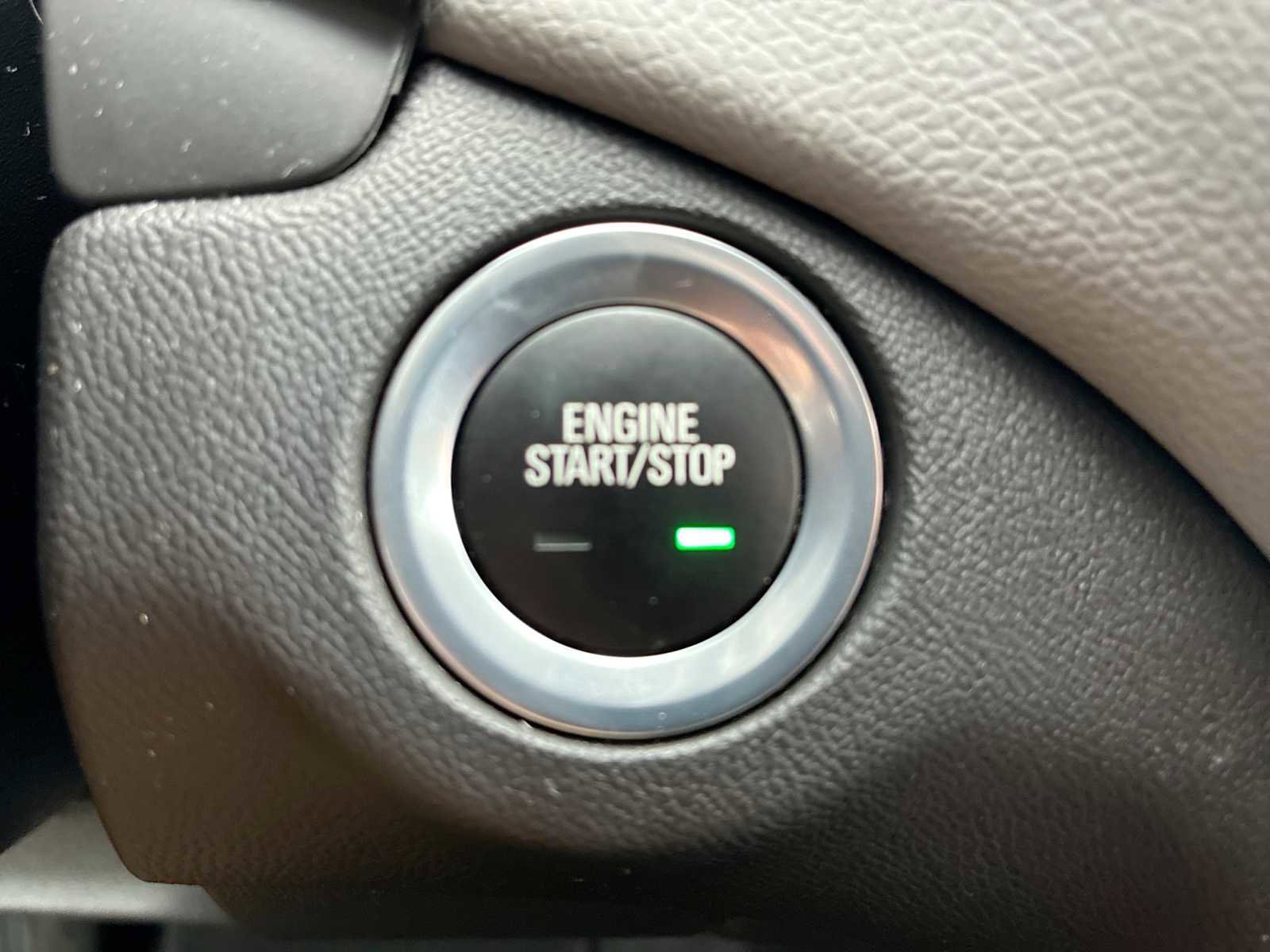 Used 2024 Chevrolet Equinox LS w/ LS Convenience Package image 16