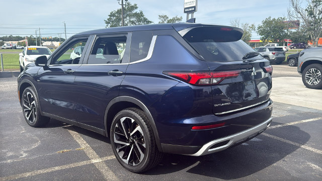 Used 2022 Mitsubishi Outlander SE AWD/4WD image 5