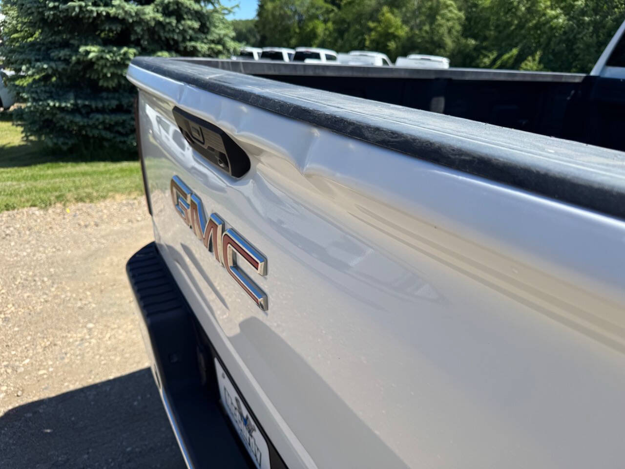 Used 2020 GMC Sierra 3500 SLE w/ Remote Start Package AWD/4WD image 19