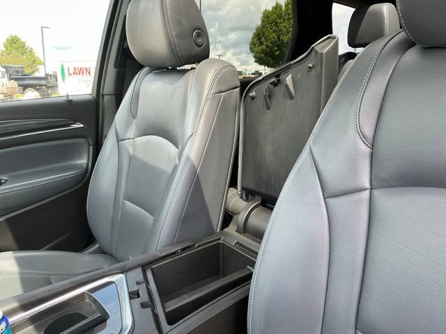 Used 2023 Buick Enclave Essence w/ Experience Buick Package AWD/4WD image 31