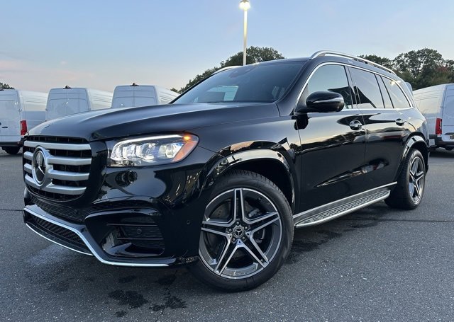 New 2026 Mercedes-Benz GLS 450 4MATIC image 3