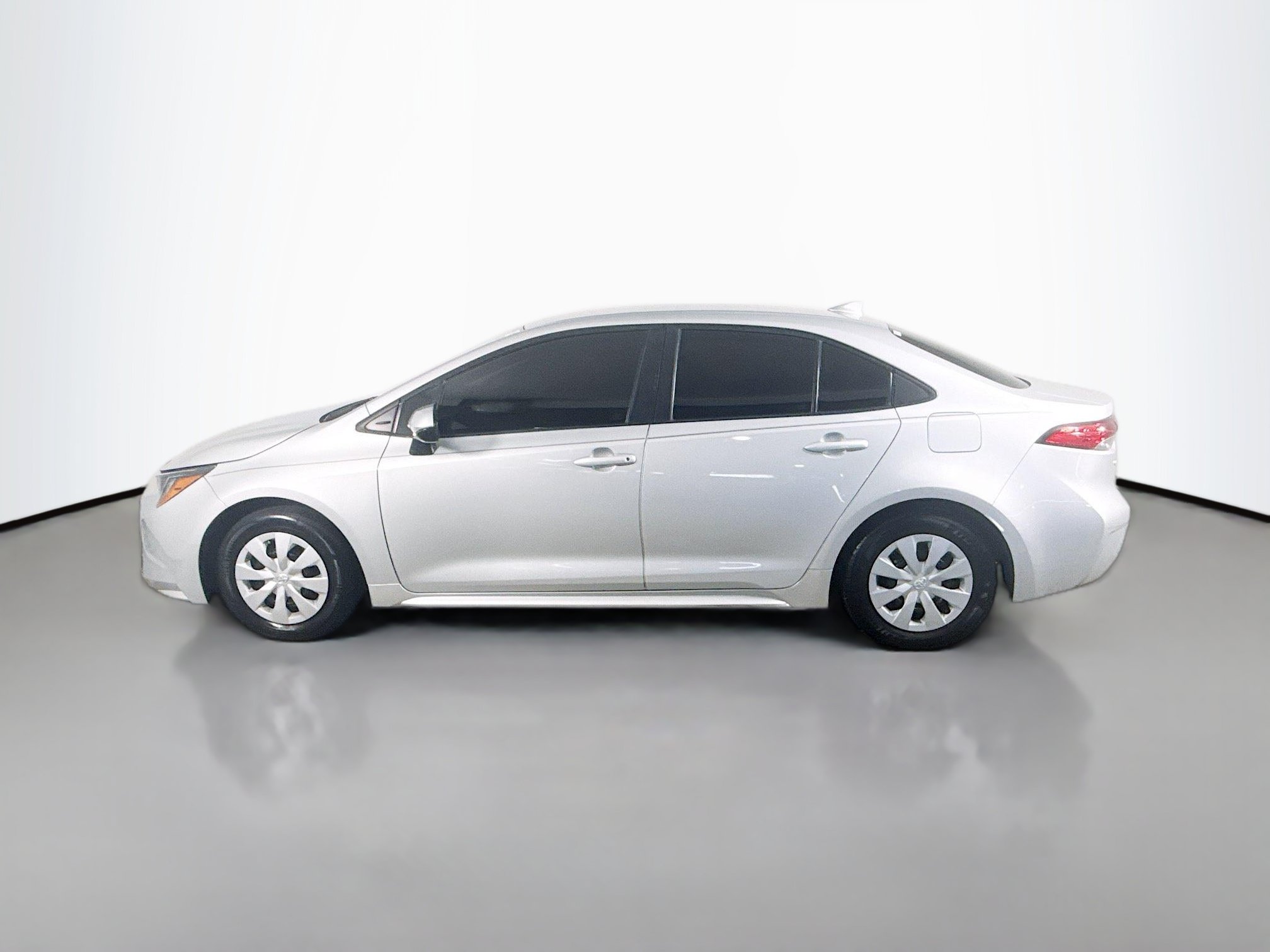 Used 2021 Toyota Corolla L FWD image 6