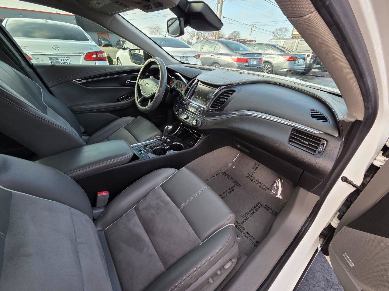 Used 2015 Chevrolet Impala LT FWD image 17