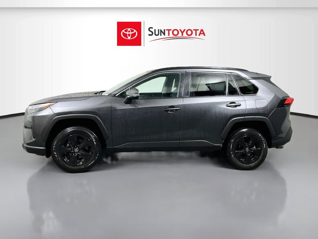 Used 2025 Toyota RAV4 XLE FWD image 6
