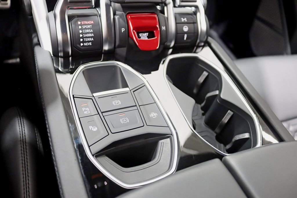 Used 2021 Lamborghini Urus image 27
