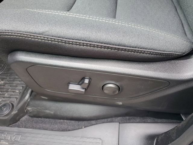 New 2026 RAM 1500 4x4 Crew Cab image 12