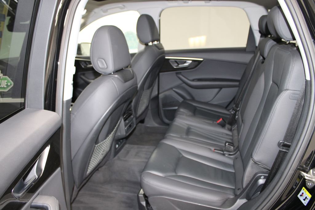 Used 2023 Audi Q7 3.0T Premium Plus image 24