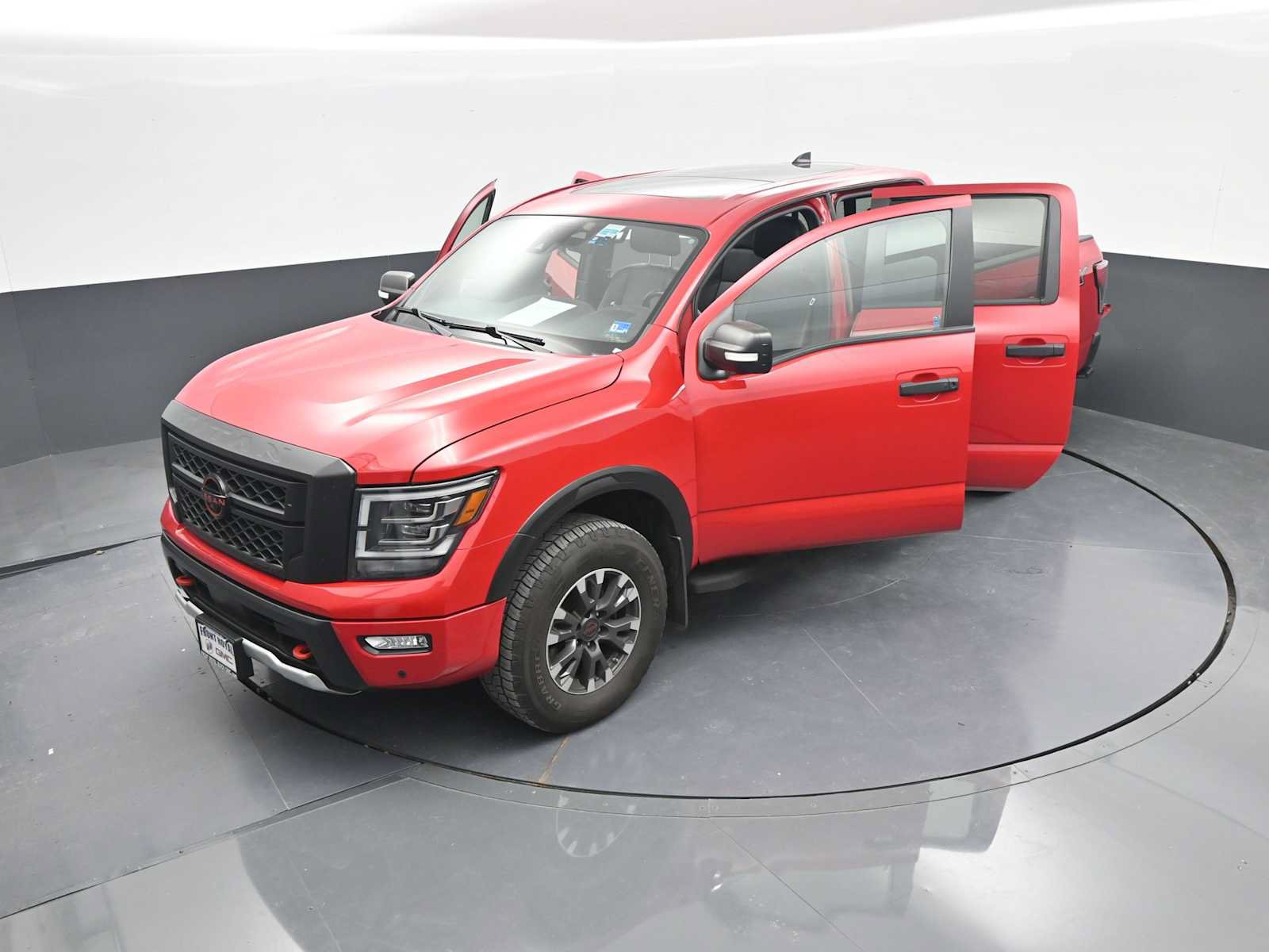 Used 2024 Nissan Titan PRO-4X w/ Pro-4x Convenience Package AWD/4WD image 51